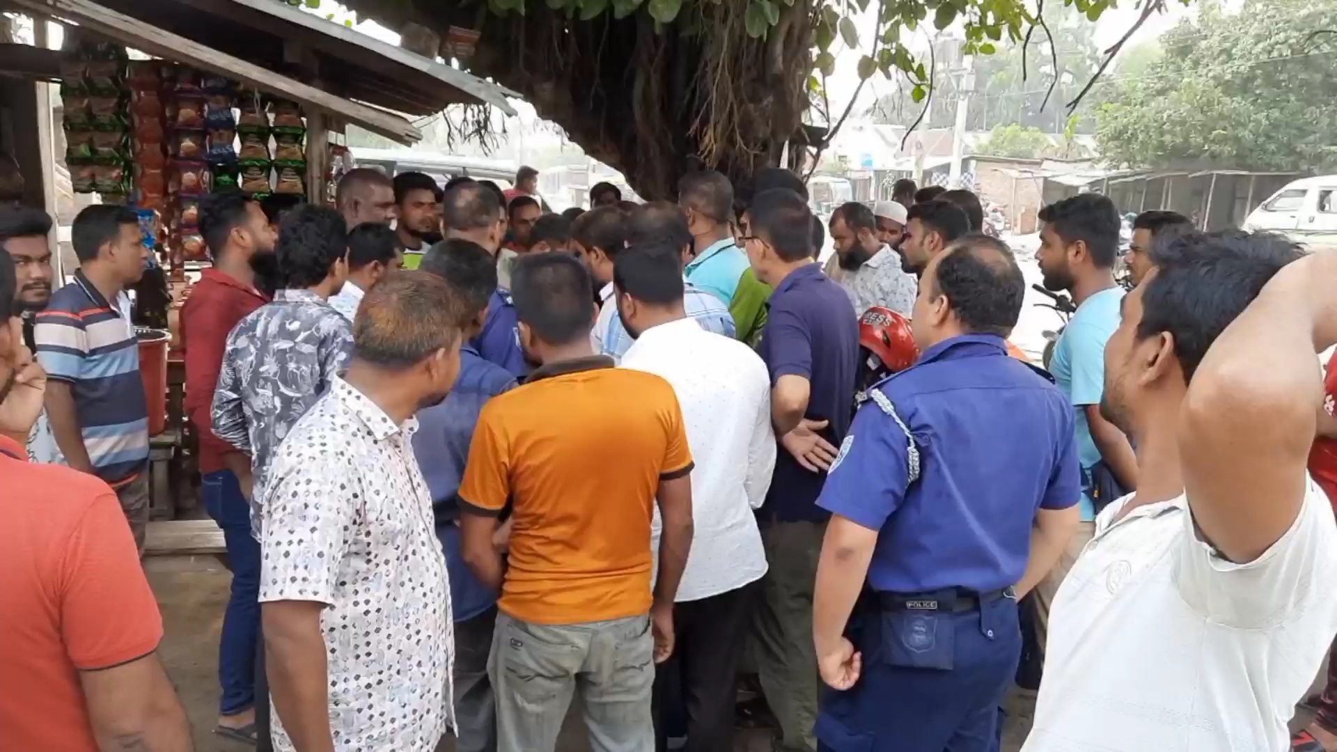 পঞ্চগড়ে ৫০০ কেজি চা জব্দ!