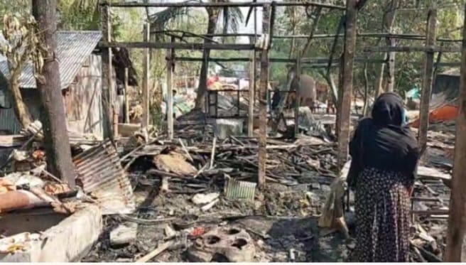 কুমিল্লার লাকসামে ভয়াবহ অগ্নিকাণ্ড