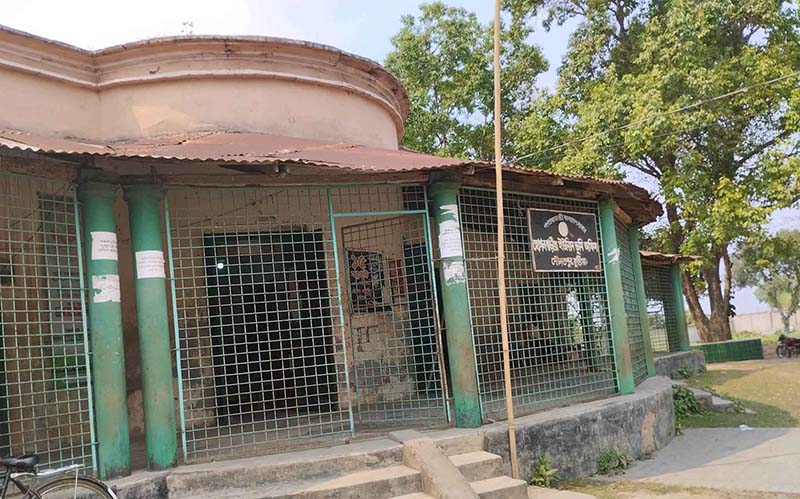 দৌলতপুরে দুইশ’ বছরের প্রাচীন নিলকুঠি এখন কালের স্বাক্ষী