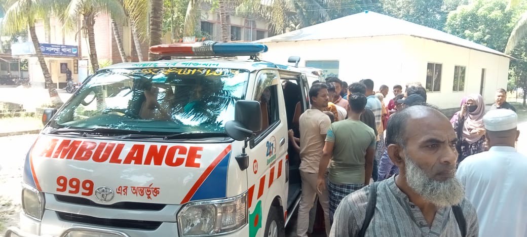 ফরিদপুরের সালথায় মোটরবাইক সংঘর্ষে স্কুলশিক্ষক নিহত, আহত ৪