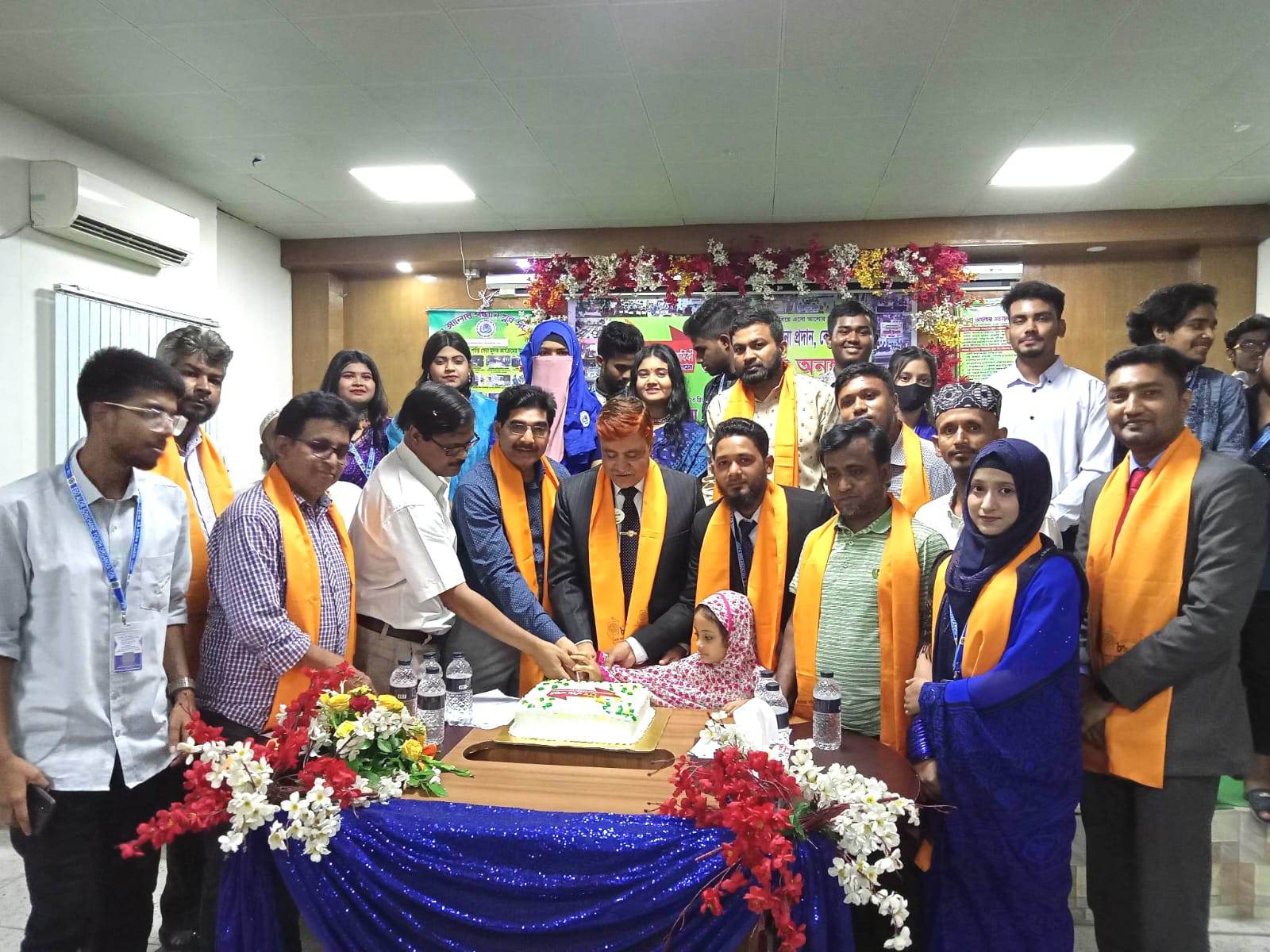 এসো আলোর সন্ধানে যুব সংগঠনের ৮ম প্রতিষ্ঠা বার্ষিকী উদযাপন