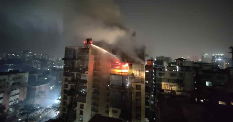 গুলশানের আগুন পুরোপুরি নিয়ন্ত্রণে : ফায়ার সার্ভিসের ডিজি