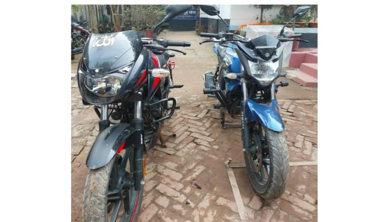 গাজীপুরের কাশিমপুরে মোটরসাইকেলসহ চোর চক্রের ২ সদস্য গ্রেফতার