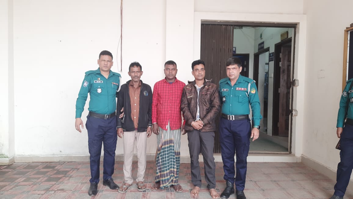 কোনাবাড়ীতে ৬০০ পিস ইয়াবাসহ গ্রেফতার ৩