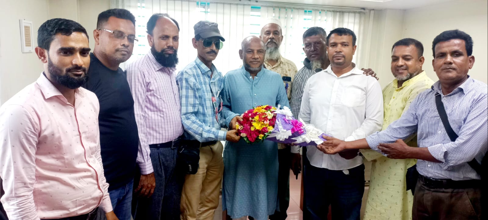 স্টার লাইনের ভাইস চেয়ারম্যানের সাথে ফেনী জেলা বিএমইউজের মতবিনিময়