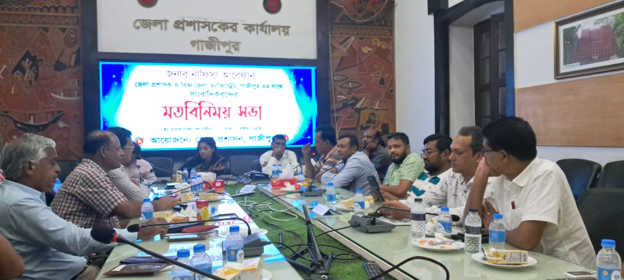 'সংবাদ পরিবেশনে সাংবাদিকদের সবধরনের সহযোগিতায় বদ্ধপরিকর সরকার'