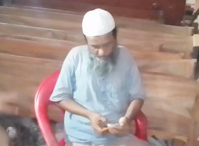 বগুড়ায় দেশের পত্রপত্রিকা বিক্রেতাকে হেনস্থাকারীর জেল-জরিমানা