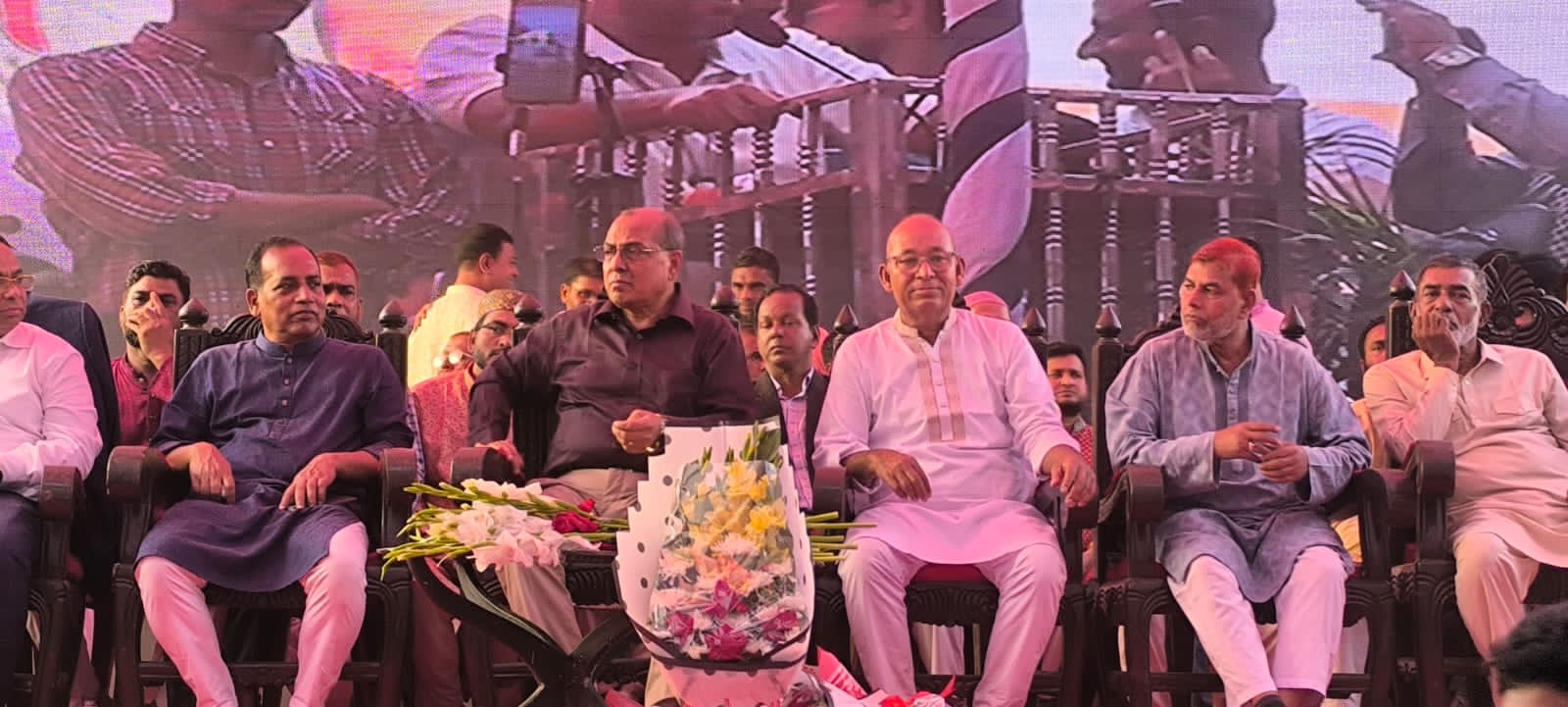 ৩১ দফার আলোকে বিএনপির কর্মী সমাবেশ অনুষ্ঠিত গাজীপুরের কালিয়াকৈরে