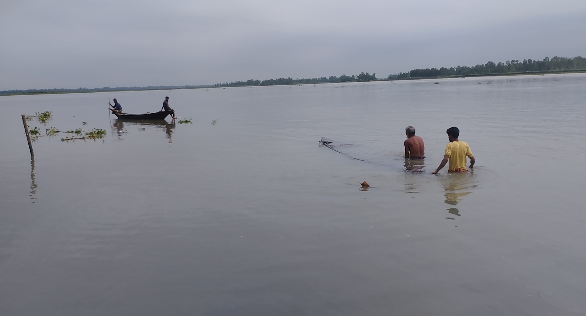 কুড়িগ্রামে তিস্তার পানি বিপদসীমার ৪১ সেন্টিমিটার ওপরে, আতঙ্কে মানুষ