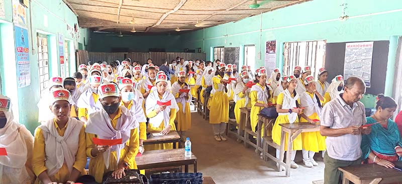 নোয়াখালীতে বাল্যবিবাহ প্রতিরোধে শপথ নিলো দুই শতাধিক স্কুলছাত্রী