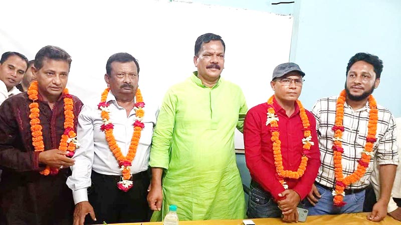 নোয়াখালী প্রেসক্লাবের নির্বাচনে সভাপতি বখতিয়ার, সম্পাদক মঞ্জু