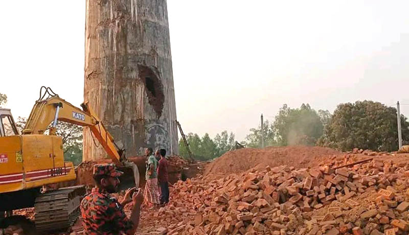 পীরগঞ্জে অবৈধ ইটভাটায় অভিযানে পুলিশের ওপর হামলা, সেনাবাহিনীর হস্তক্ষেপ