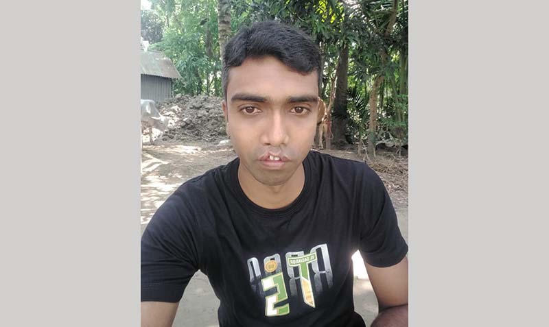 প্রধানমন্ত্রীর সাক্ষাৎ চান প্রতিবন্ধী বিদ্যালয়ের প্রতিষ্ঠাতা প্রতিবন্ধী রাহুল