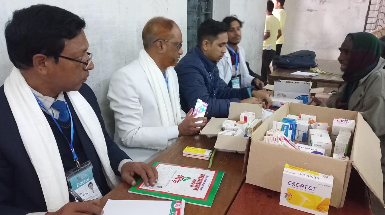 রংপুরে ৪ হাজার দুস্থ পরিবার পেল নীড়’র ফ্রি চিকিৎসাসেবা