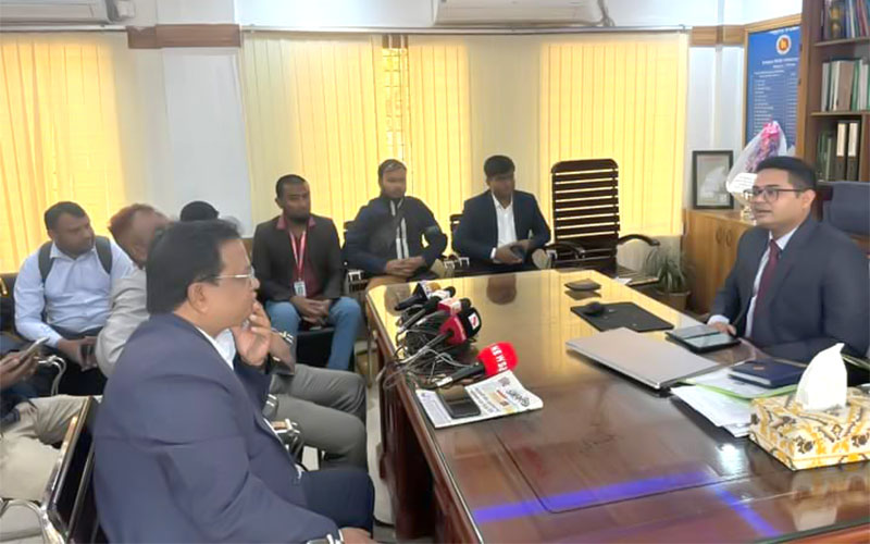 সাদুল্লাপুরে সাংবাদিকদের সঙ্গে ইউএনও’র মতবিনিময়