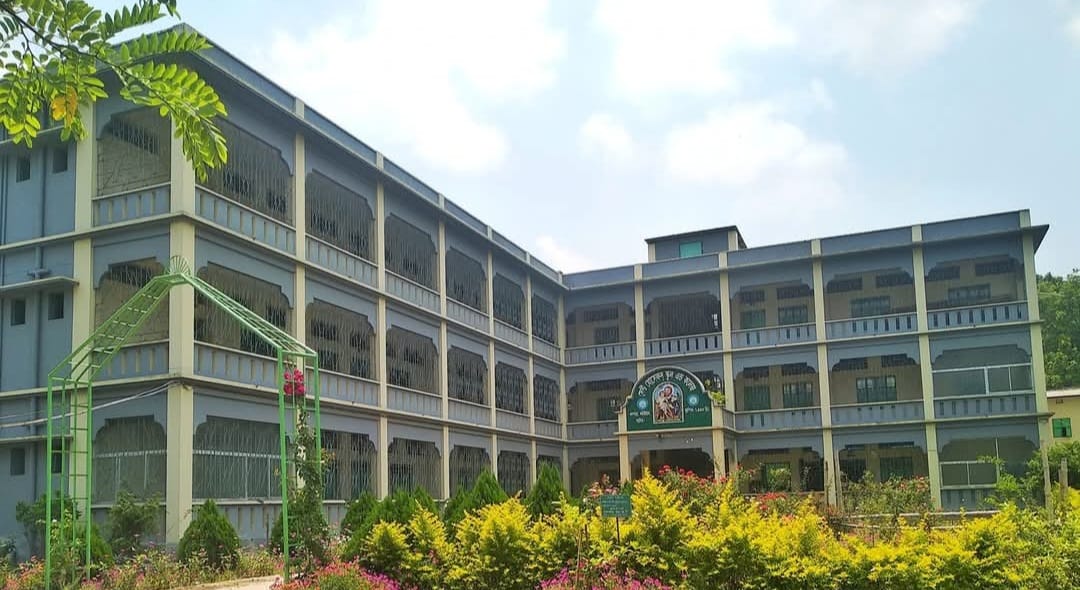 সেন্ট যোসেফস স্কুল এন্ড কলেজে অনিয়মিত ২৫ শিক্ষার্থীর ভর্তি বাতিল