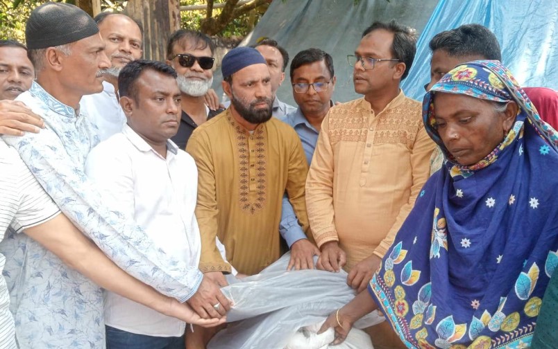 ঠাকুরগাঁওয়ে অগ্নিকাণ্ডে ক্ষতিগ্রস্তদের পাশে জেলা যুবদল