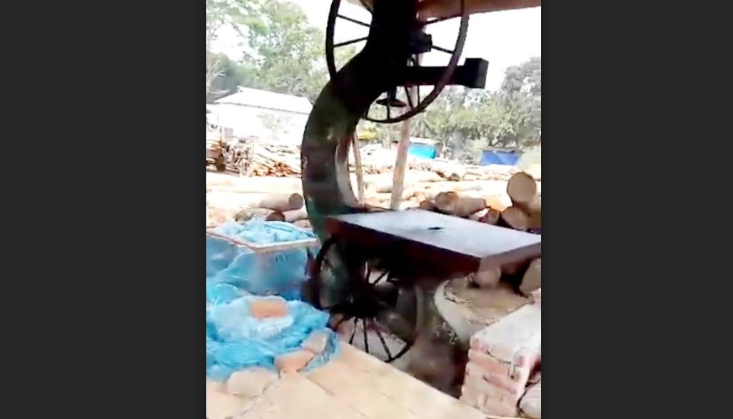 শ্রীপুরে রাতের আঁধারে নির্মাণ হচ্ছে অবৈধ করাত কল