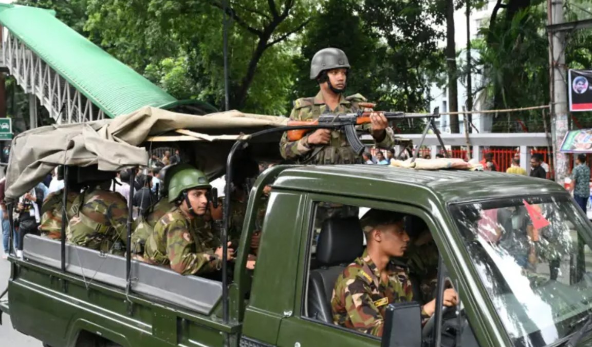 মোহাম্মদপুরে অভিযানে ৪৫ জনকে গ্রেপ্তার