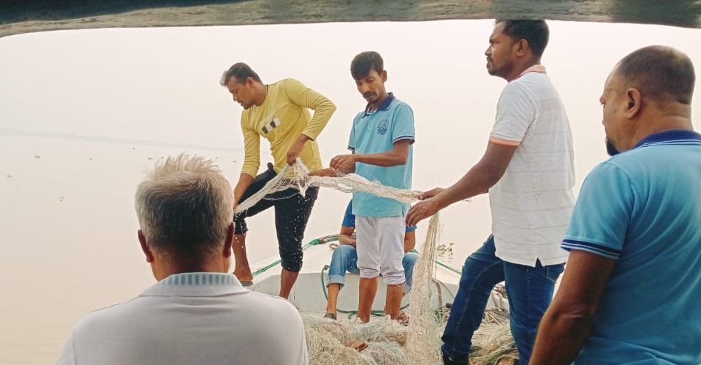 শরীয়তপুরে ইলিশ শিকারের দায়ে ৫ জেলেকে কারাদণ্ড