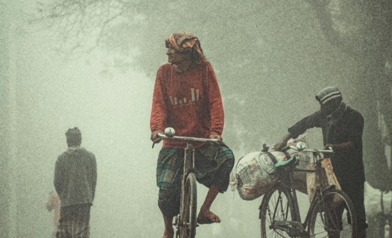 পীরগঞ্জে আগাম শীত - বিভিন্ন রোগে আক্রান্ত হচ্ছে মানুষ