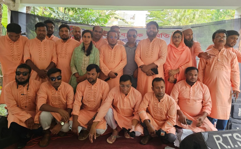 শ্রীপুর সাংবাদিক সমিতির আনন্দঘন পরিবেশে নববর্ষ ও ফ্যামিলি ডে উদযাপন