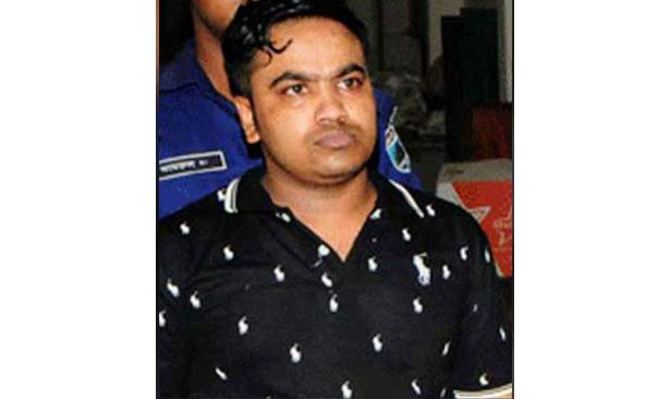 বগুড়ায় নারী হাজতখানায় তুফান সরকার!