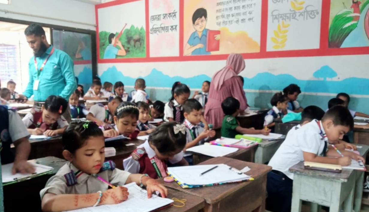 শ্রীপুরে সুলতান উদ্দীন স্মৃতি বৃত্তি পরীক্ষা অনুষ্ঠিত