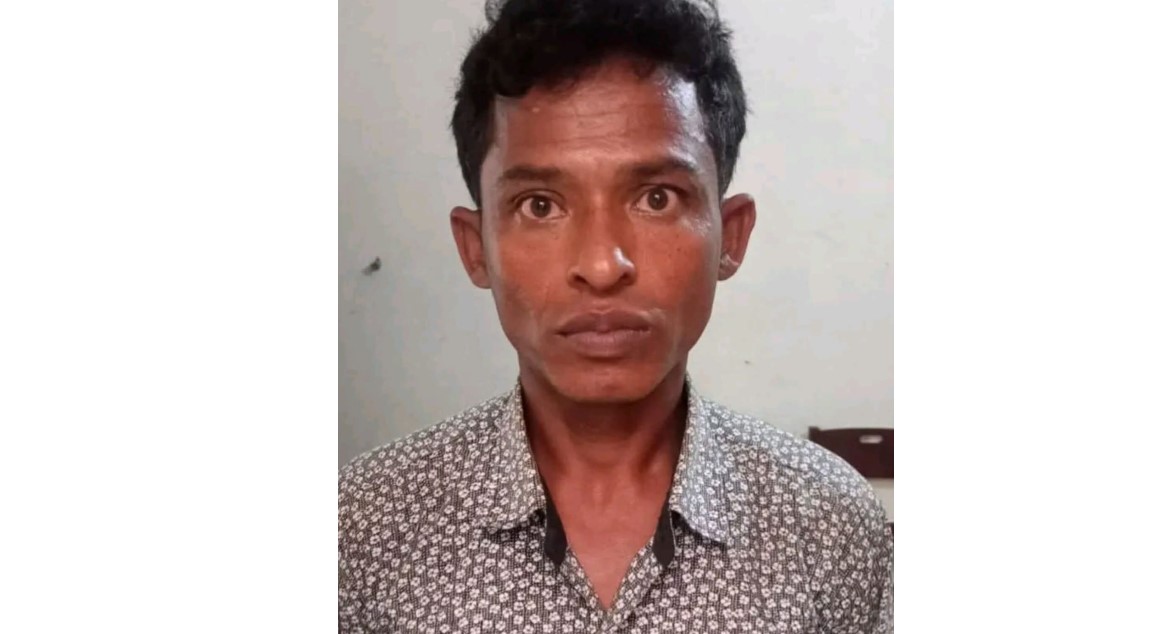 গাইবান্ধায় আওয়ামী লীগ নেতার বাড়িতে রোহিঙ্গা যুবক আটক