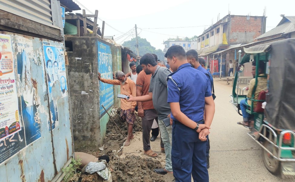 শ্রীপুরে অর্ধশতাধিক অবৈধ গ্যাস সংযোগ বিচ্ছিন্ন