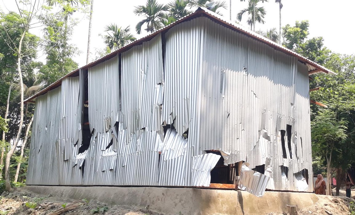 সালথায় আকিকার মাংস ফেরত দেওয়া নিয়ে বিএনপির দুই গ্রুপের সংঘর্ষ