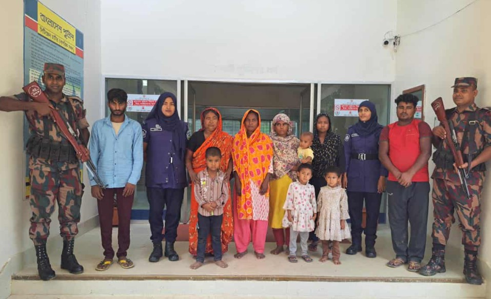 নালিতাবাড়ী সীমান্ত দিয়ে নারী ও শিশুসহ দশ বাংলাদেশী পুশইন