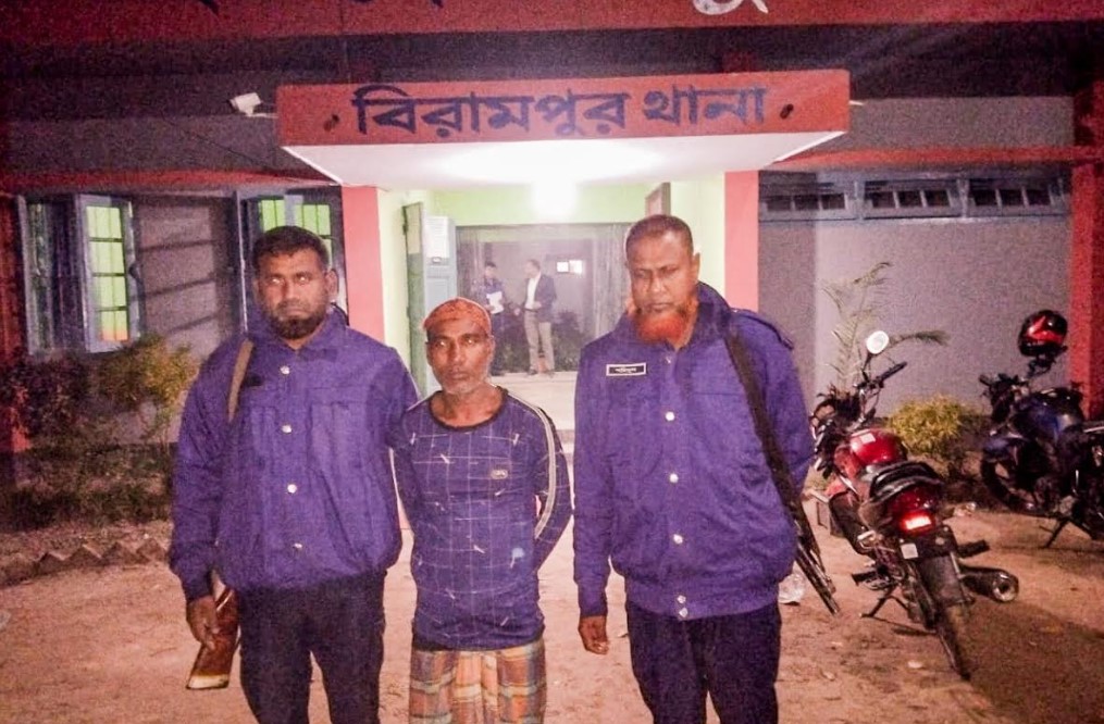 বিরামপুরে কার্টুন দেখানোর প্রলোভনে দুই শিশু ধর্ষণচেষ্টা, অভিযুক্ত আটক