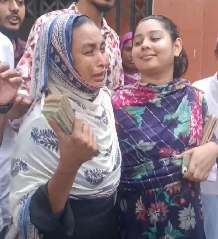 শ্রীপুরে পোস্ট মাস্টারের আত্মসাৎ করা ২ লাখ টাকা ছাত্র-জনতার সহায়তায় ফেরত পেল স্বপ্না