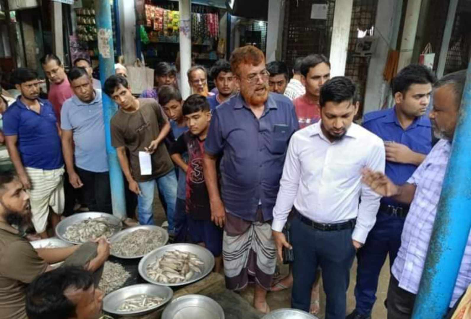 ভেড়ামারায় দুই মাছ ব্যাবসায়ীকে জরিমানা