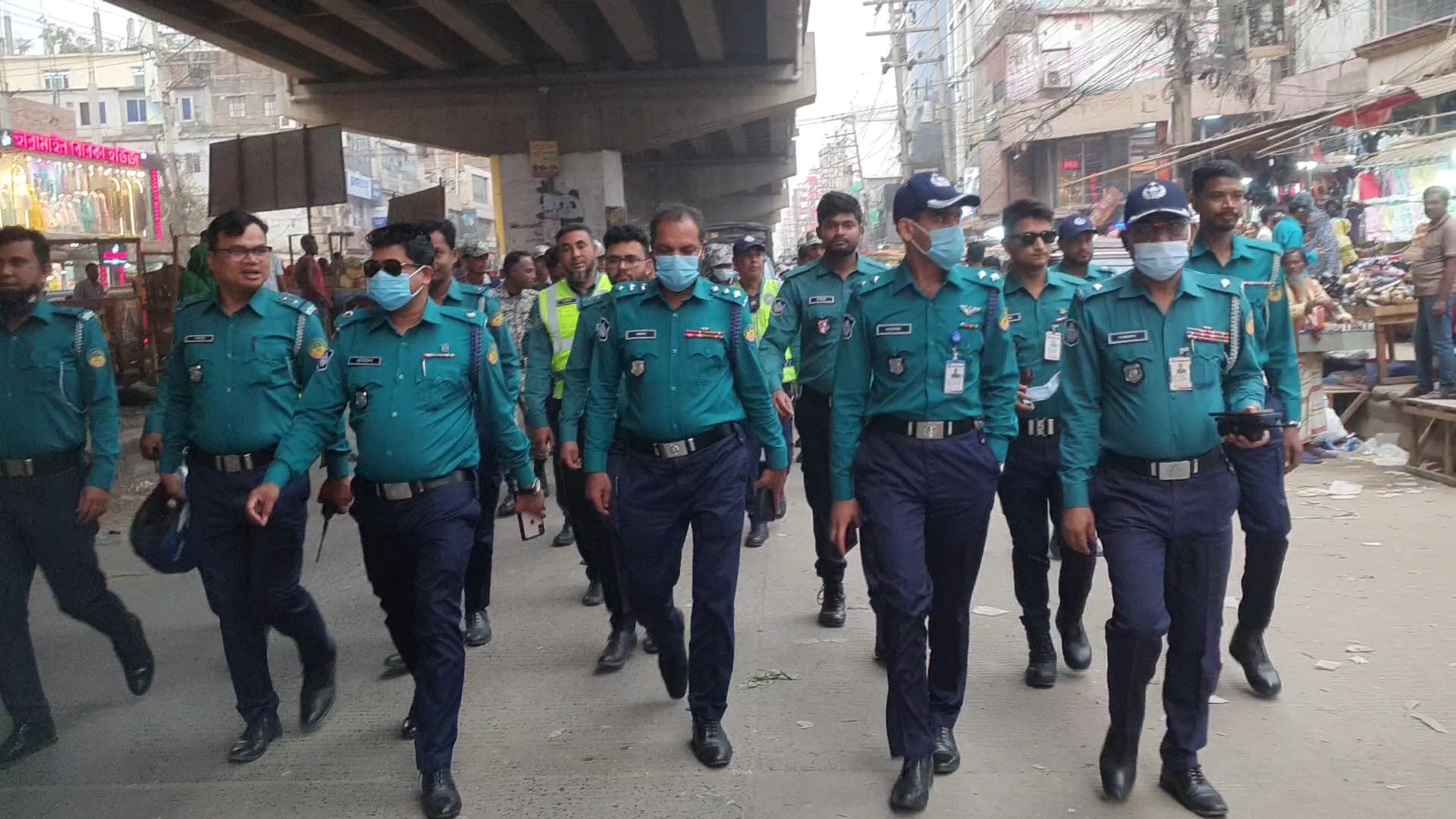 কোনাবাড়ীতে আইনশৃঙ্খলা পরিস্থিতি নিয়ন্ত্রণে রাখতে পুলিশি মহড়া