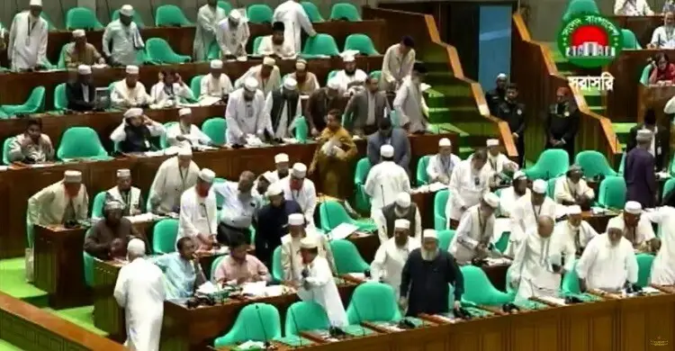 সংসদ অধিবেশন থেকে জামায়াত-এনসিপির সদস্যদের ওয়াকআউট
