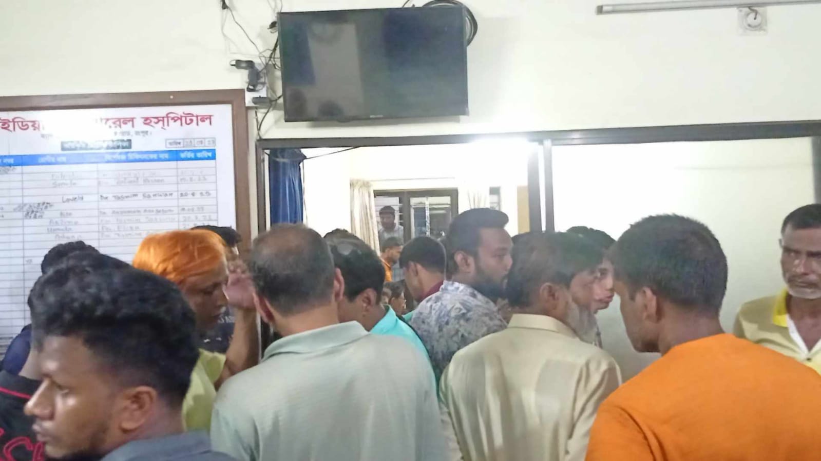 রংপুরে হাসপাতালে ভুল চিকিৎসায় রোগীর মৃত্যু, ১ লাখ ৮০ হাজার টাকায় রফাদফা!