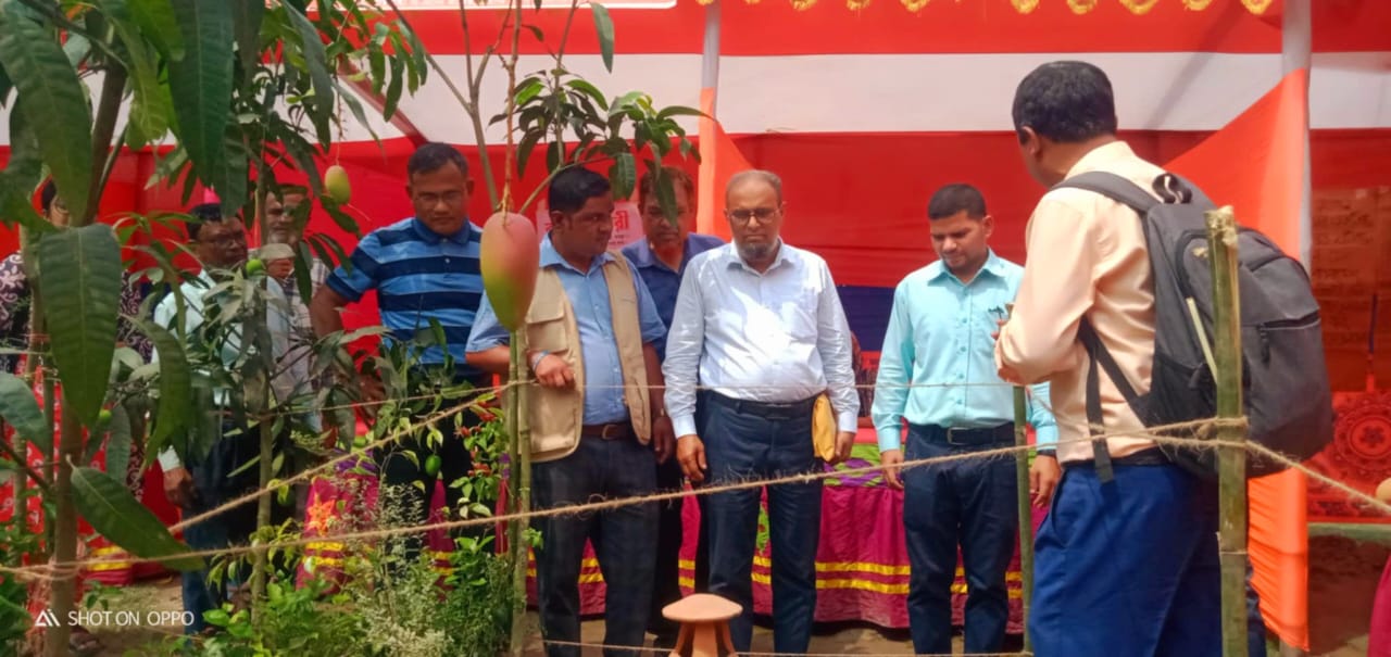 গাইবান্ধায় রি-গ্রিনিং প্রজেক্টের উদ্যোগে পরিবেশ বান্ধব মেলা