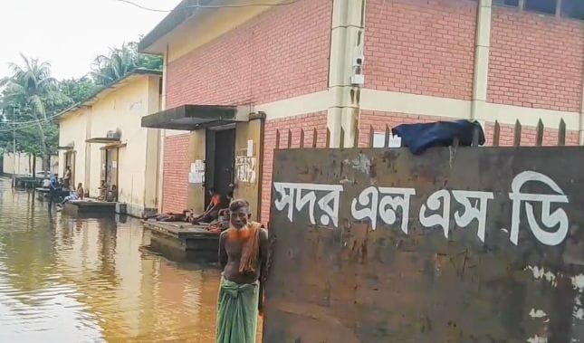 পানিতে ভাসছে বগুড়া সদর এলএসডি!