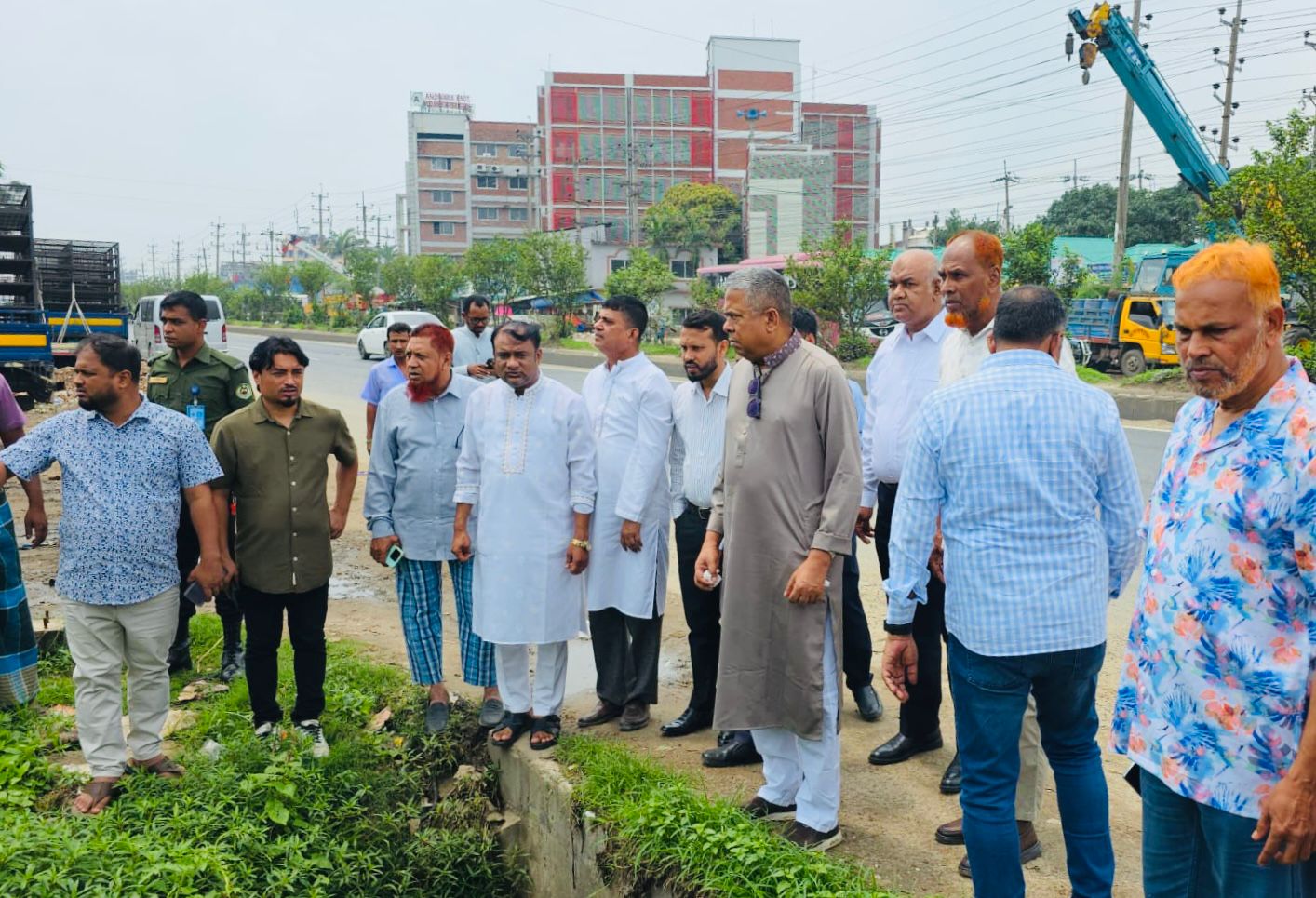 শ্রীপুরে সরকারি জায়গায় নির্মিত বিএনপির সব কার্যালয় উচ্ছেদের নির্দেশ এমপির