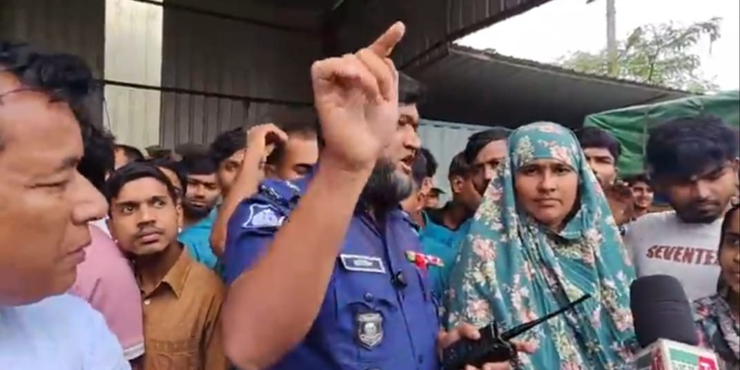 বগুড়ায় রাহুল গ্রুপে শ্রমিক অসন্তোষ: ৮ ঘণ্টার কাজ ১২ ঘণ্টা, বেতন নিয়ে চরম টালবাহানা