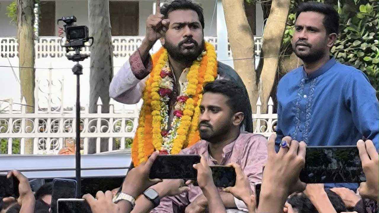 কারামুক্ত নুরুল হক নুর