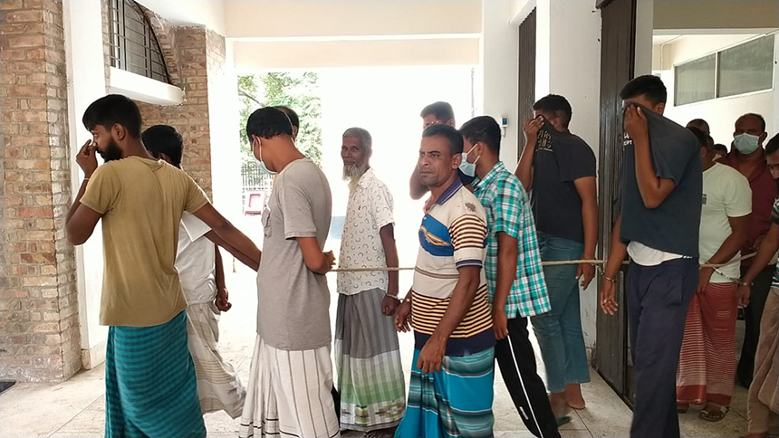 পাবনায় হেযবুত তওহীদের কার্যালয়ে হামলা, সুজন হত্যার মূল আসামিসহ ৩ জন রিমান্ডে