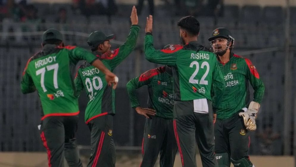 বাংলাদেশ ২০৭ রানে সীমিত স্কোরেও বড় ব্যবধানে জিতল