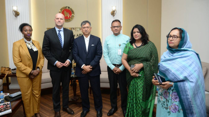রোহিঙ্গা সংকট ও সহায়তা নিয়ে স্বরাষ্ট্রমন্ত্রীর সঙ্গে ইউএনএইচসিআর প্রতিনিধির বৈঠক