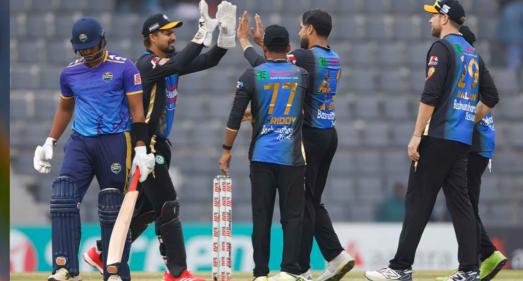 ফাহিমের ফাইফারে চট্টগ্রামকে ১০২ রানে আটকে দিল রংপুর