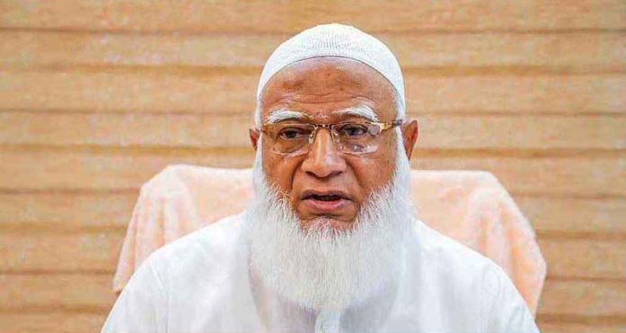 শহীদ মিনারে জামায়াত আমিরকে দেখে একাত্তরের দালাল স্লোগান ওঠে