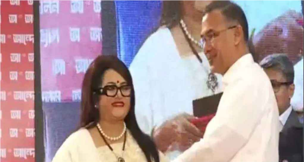 ববিতাকে একুশে পদক তুলে দিলেন প্রধানমন্ত্রী