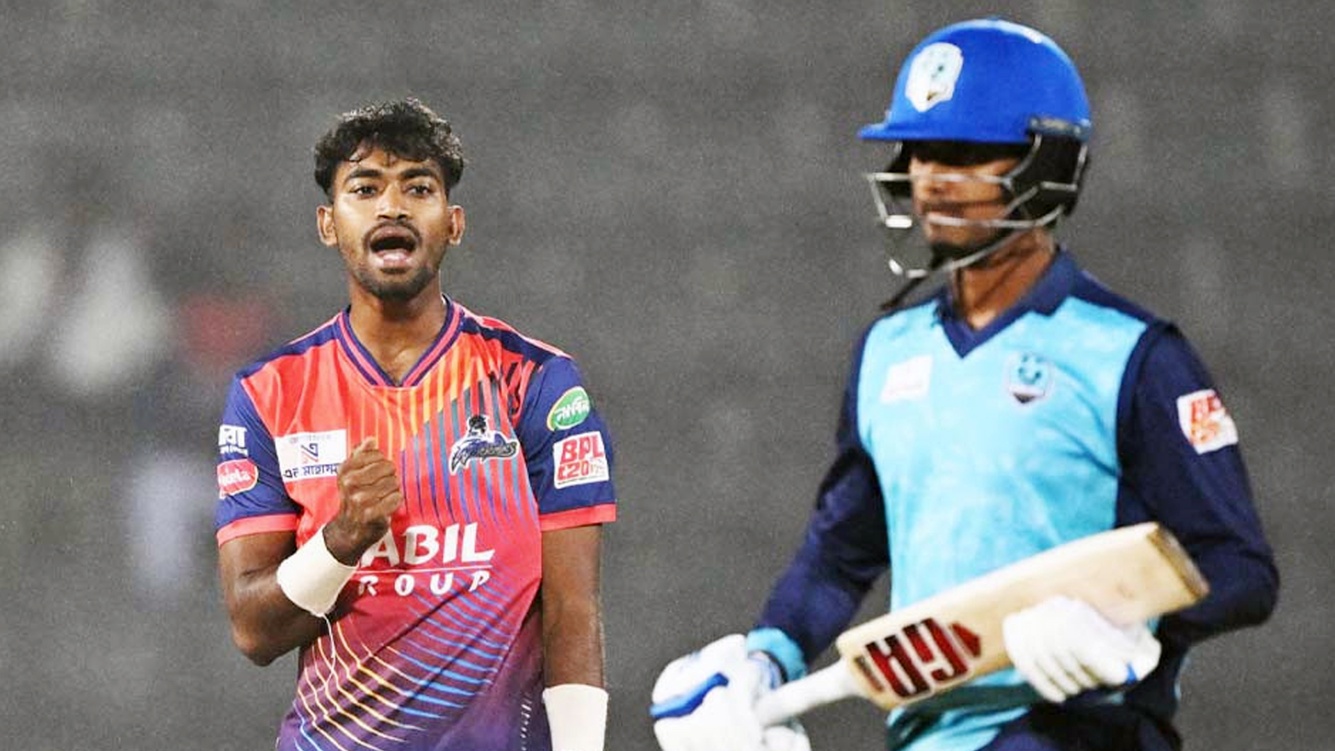 রিপনের তোপে ১২৪-তেই থামল নোয়াখালী এক্সপ্রেস